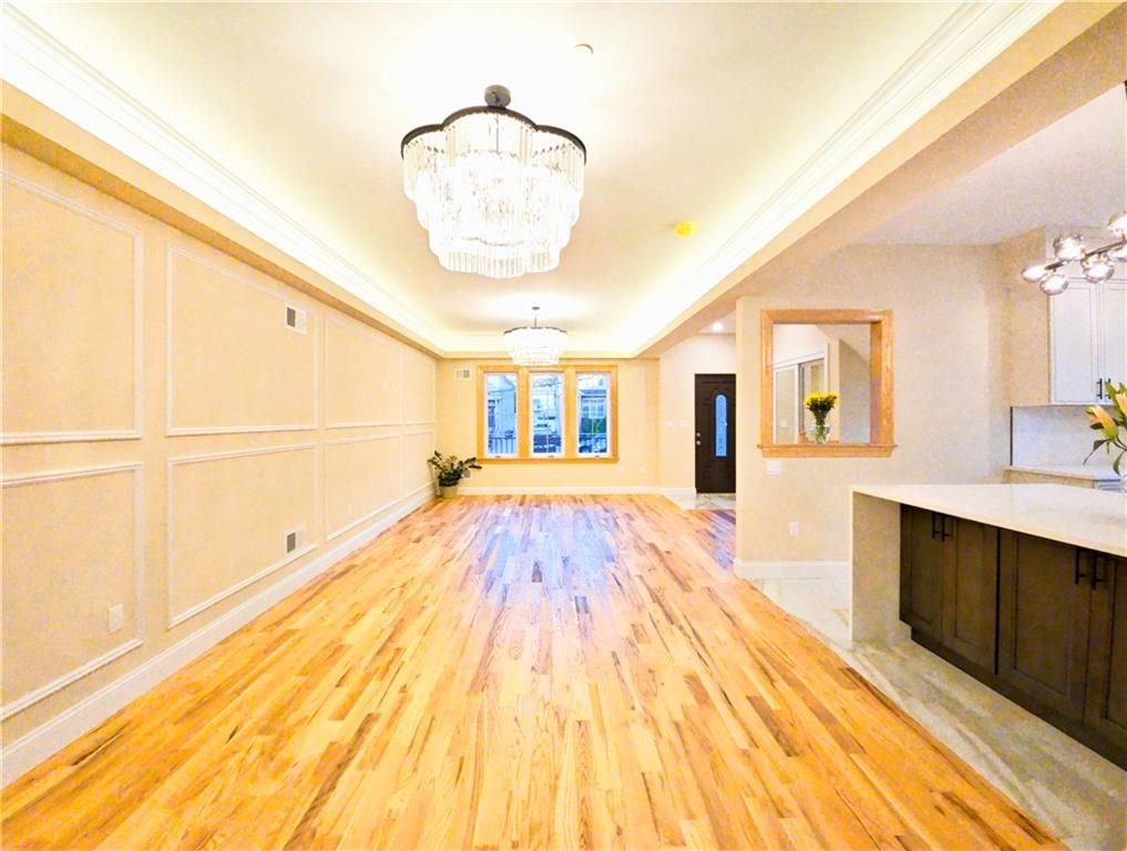 Chandelier, Empty room, Interior, Wood Texture Flooring