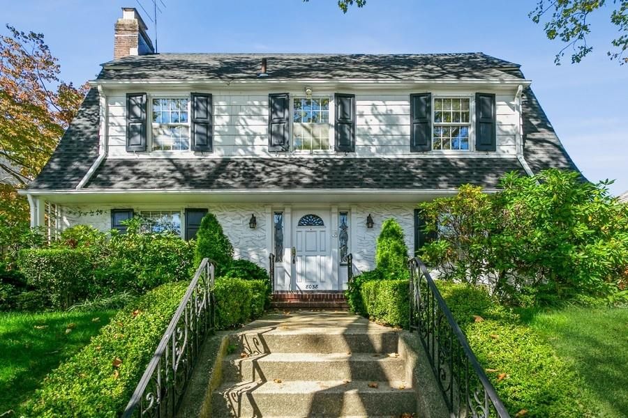 Exterior, Facade, Georgian