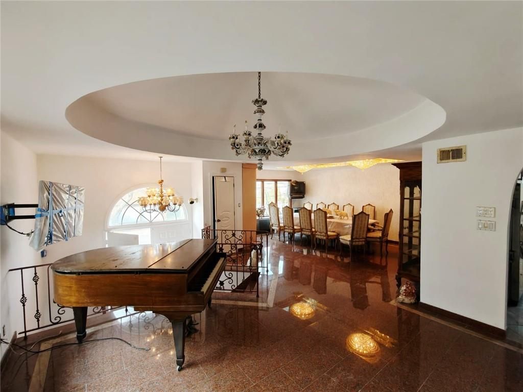 Chandelier, Dining room, Interior, Pendant Lights, Piano