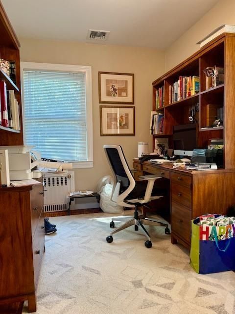 Home Office, Interior