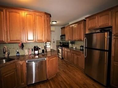 Interior, Kitchen, Stainless Steel Appliances, Wood Texture Flooring