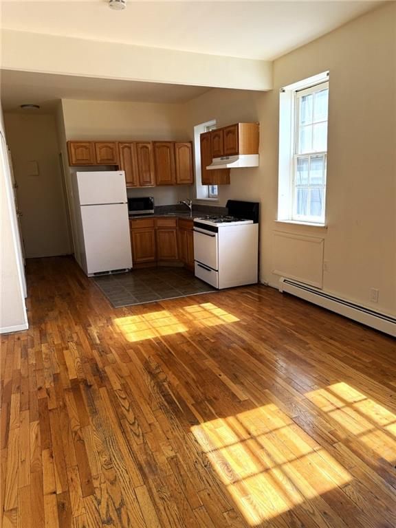 Interior, Kitchen, Wood Texture Flooring
