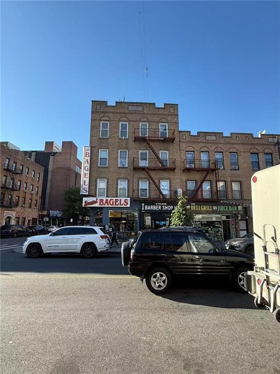 Exterior, Facade, Condo Building