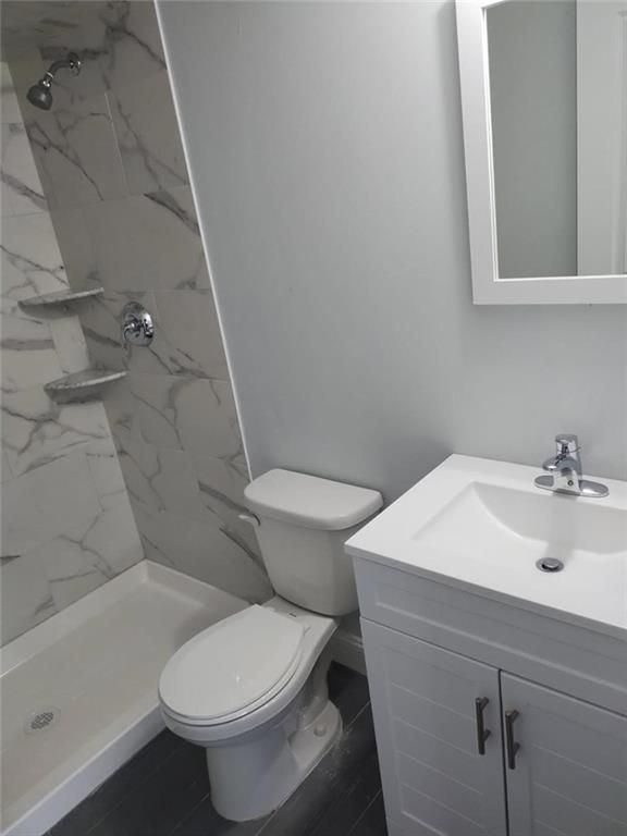 Bathroom, Interior, Marble Walls