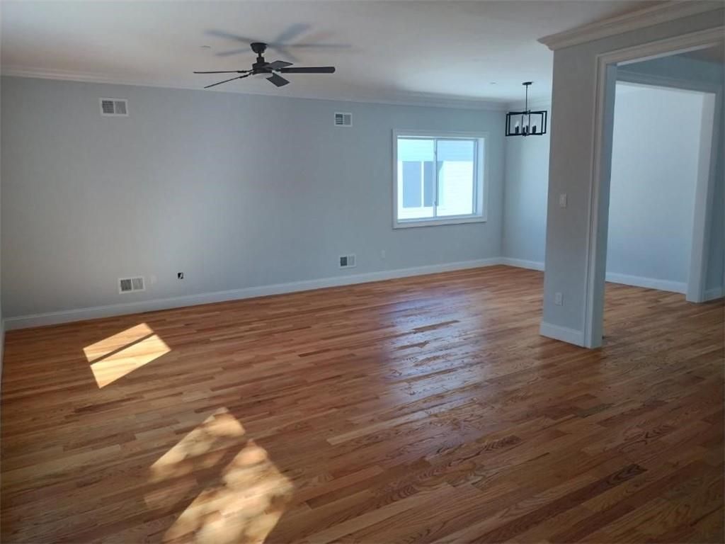Empty room, Interior, Pendant Lights, Wood Texture Flooring