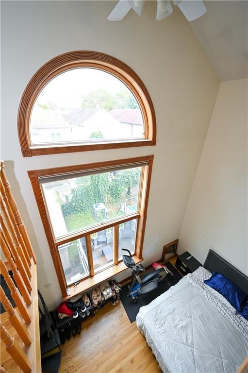 Bedroom, Fitness Equipment, Interior, Wood Texture Flooring