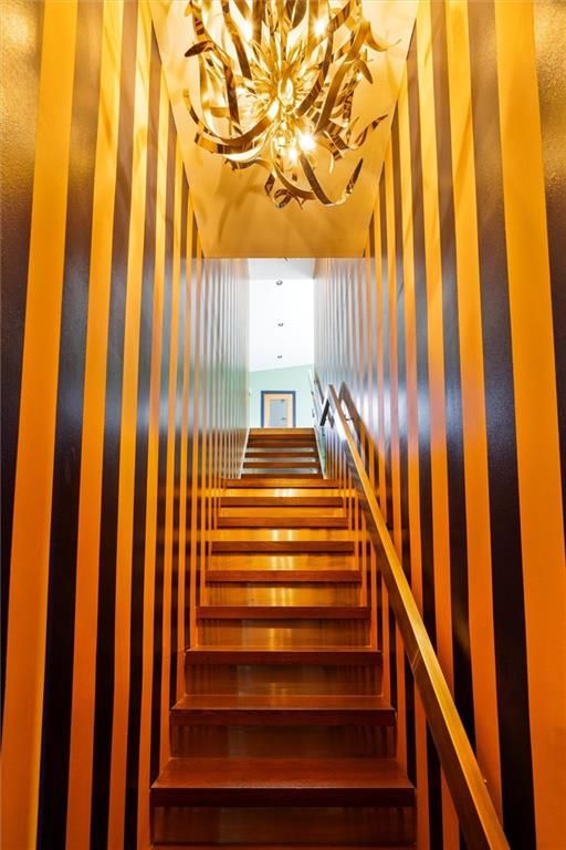 Chandelier, Interior