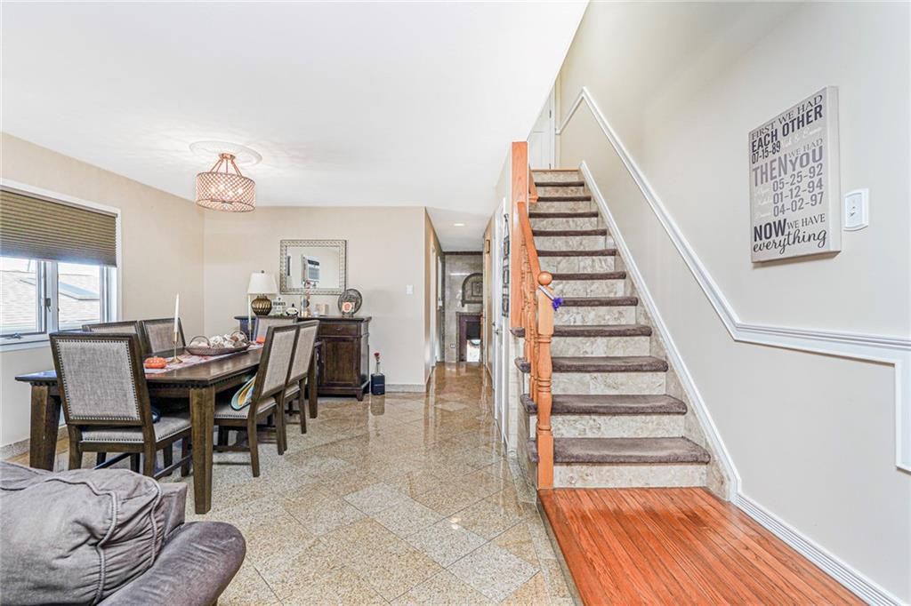Chandelier, Dining room, Interior, Recessed Lighting, Wood Texture Flooring