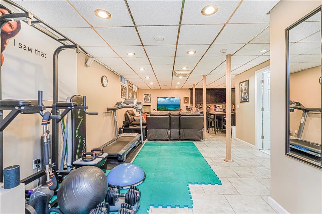 Fitness Equipment, Interior, Recessed Lighting