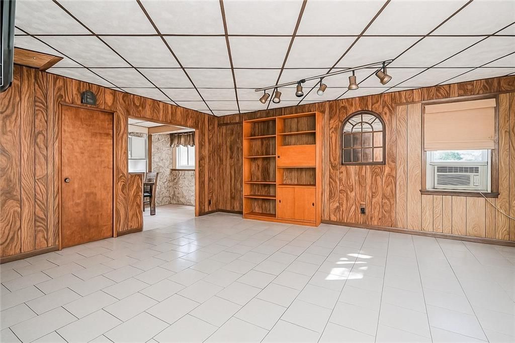 Empty room, Interior, Wooden Walls