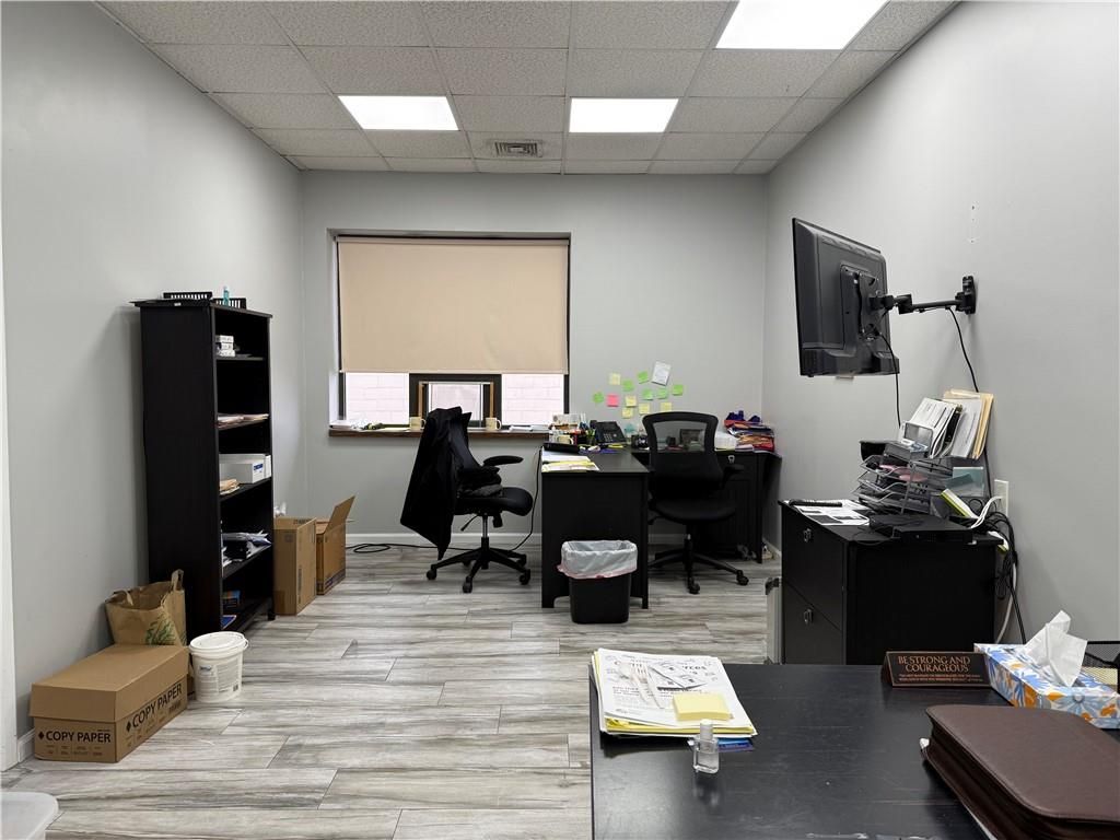 Home Office, Interior, Recessed Lighting, Wood Texture Flooring