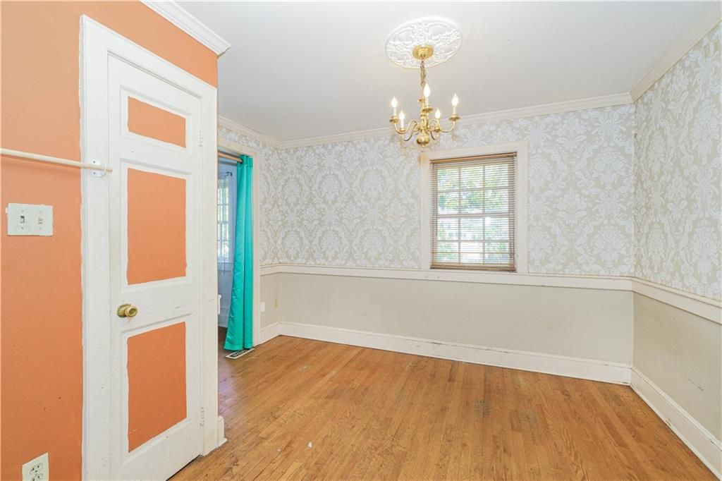Chandelier, Empty room, Interior, Wood Texture Flooring