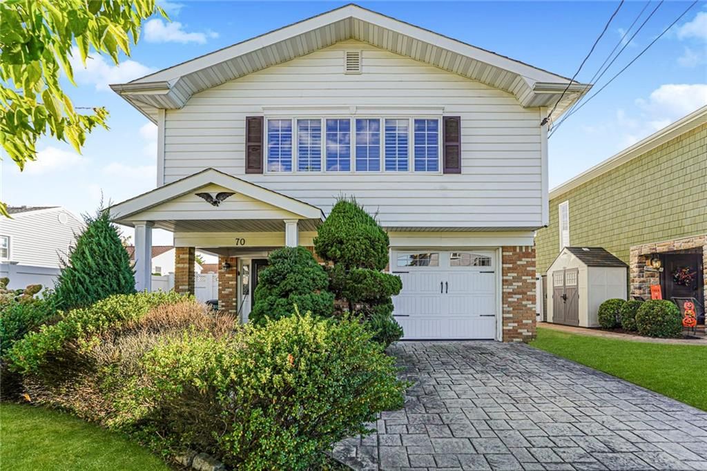 Attached, Exterior, Facade, Brick Facade, American Craftsman