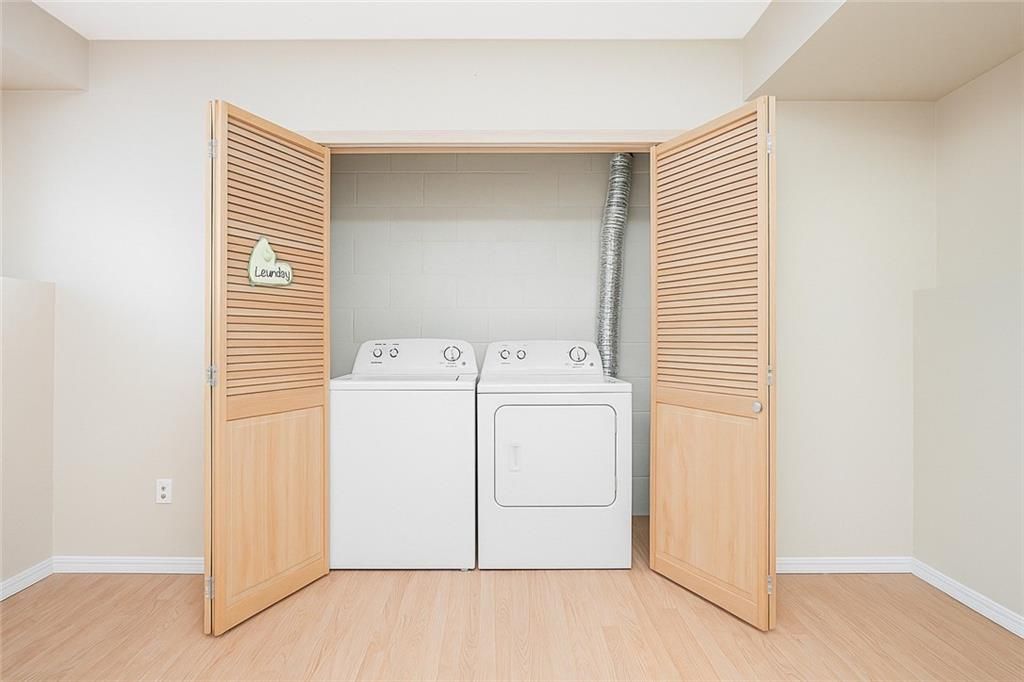Interior, Utility Closets, Washer, Wood Texture Flooring