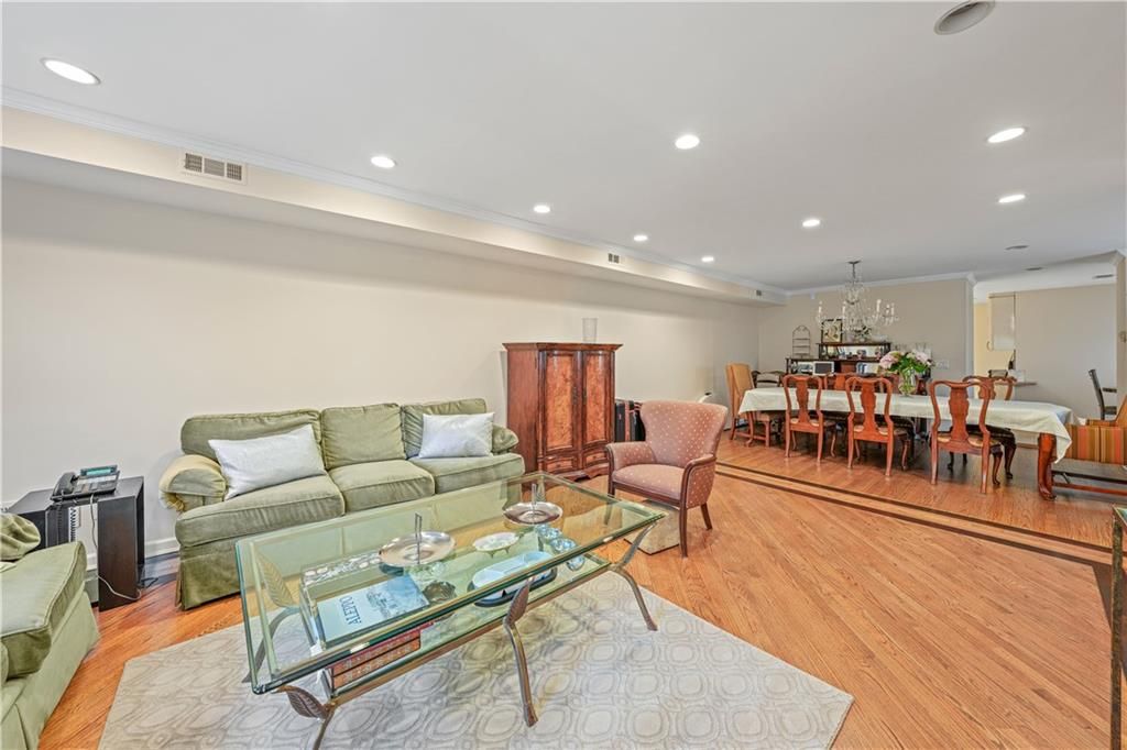 Chandelier, Dining room, Interior, Living room, Recessed Lighting, Wood Texture Flooring