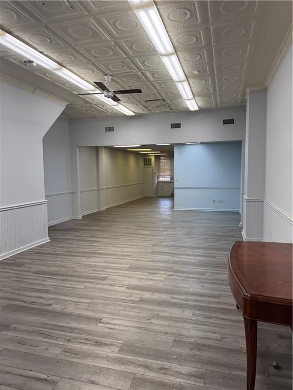 Interior, Piano, Recessed Lighting, Wood Texture Flooring