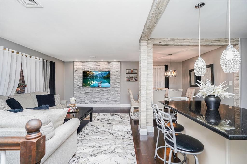 Chandelier, Dining room, Interior, Living room, Marble, Pendant Lights, Stone Walls