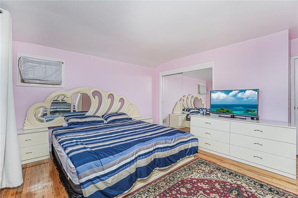 Bedroom, Interior, Water, Wood Texture Flooring