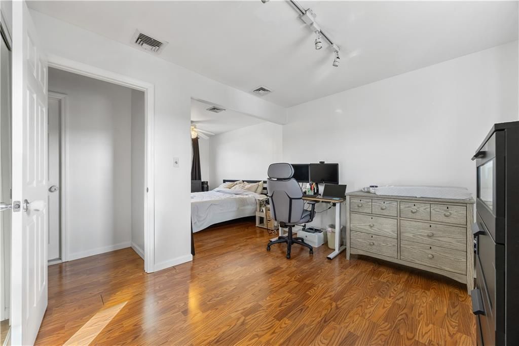 Bedroom, Home Office, Interior, Wood Texture Flooring