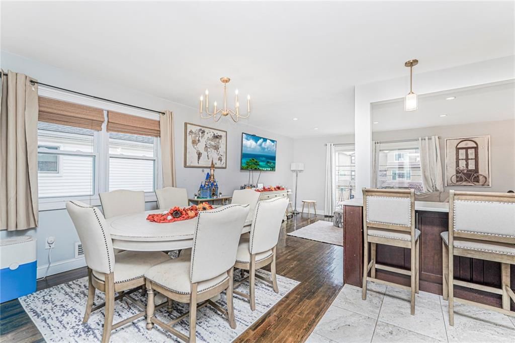 Chandelier, Dining room, Interior, Pendant Lights, Recessed Lighting, Wood Texture Flooring