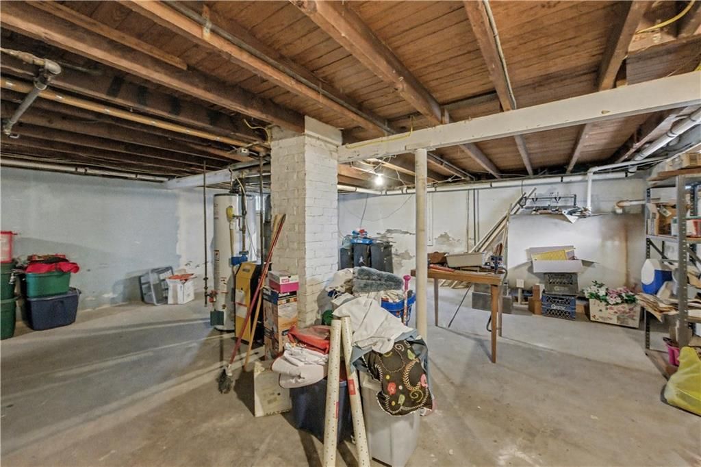 Garage, Interior, Wooden Beams, Wooden Ceilings