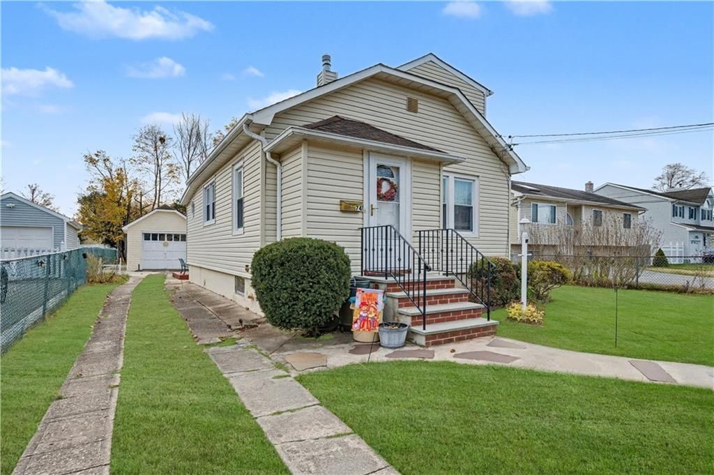Backyard, Detached Garage, Exterior