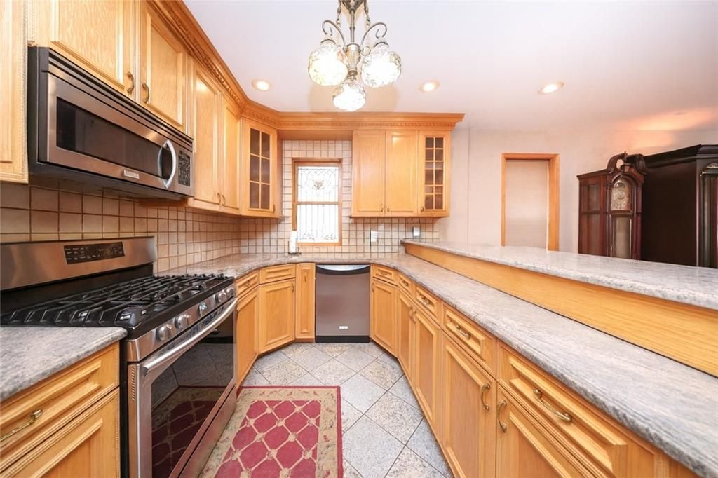 Interior, Kitchen, Pendant Lights, Recessed Lighting, Stainless Steel Appliances