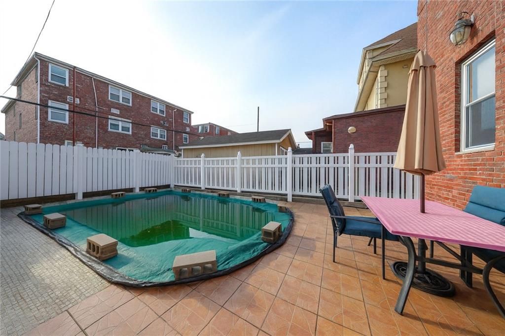 Exterior, Hot Tub, Pool