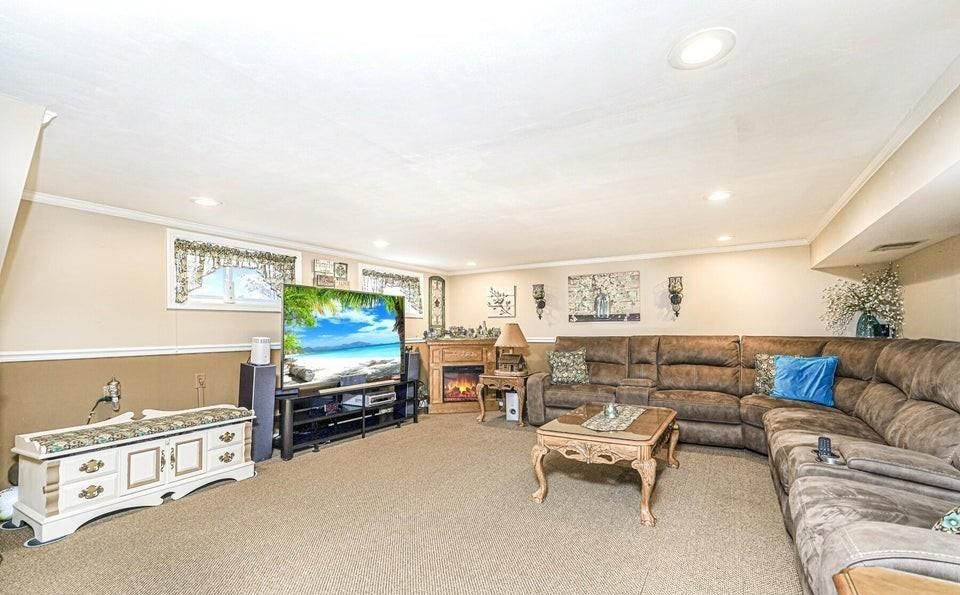 Fireplace, Interior, Living room, Recessed Lighting