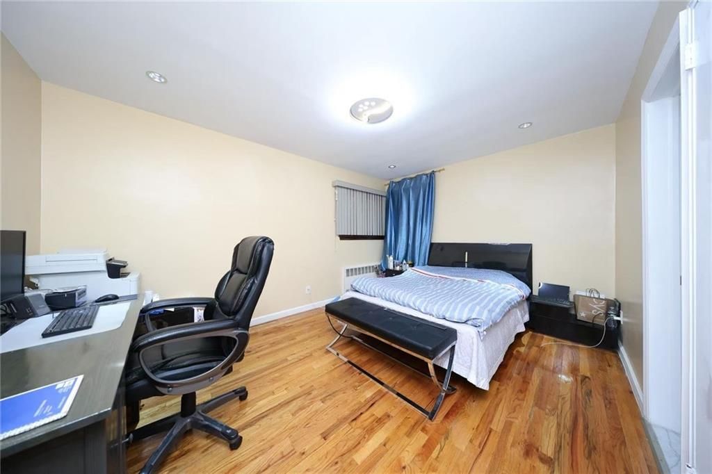 Bedroom, Home Office, Interior, Recessed Lighting, Wood Texture Flooring