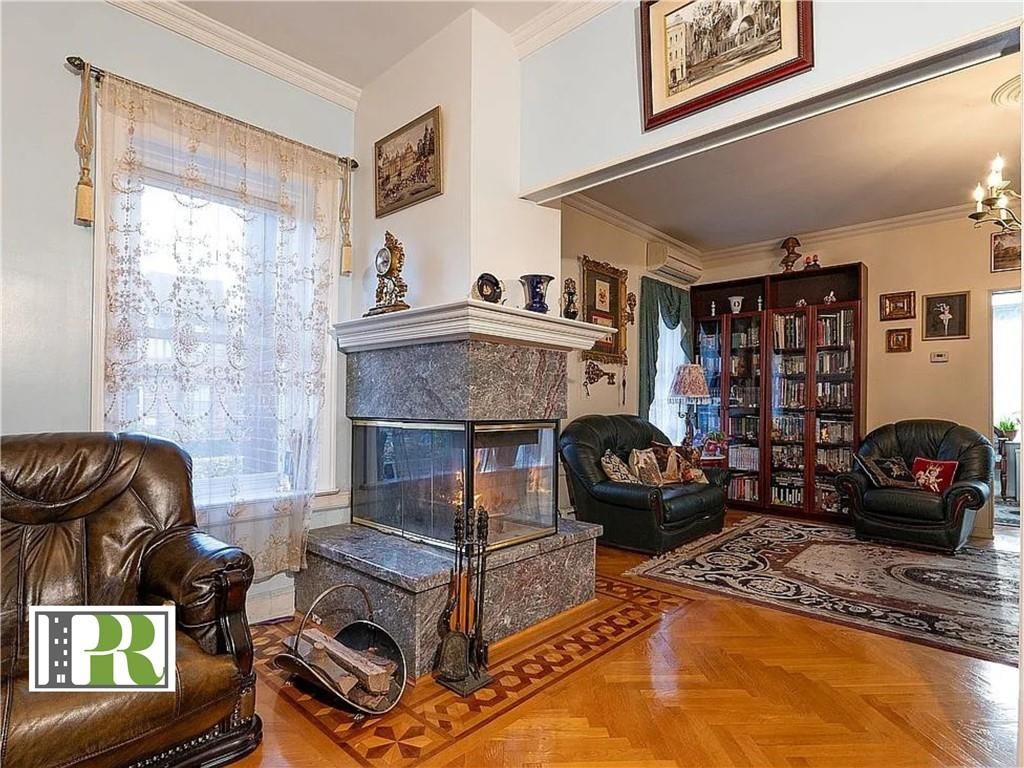 Chandelier, Fireplace, Interior, Wood Texture Flooring