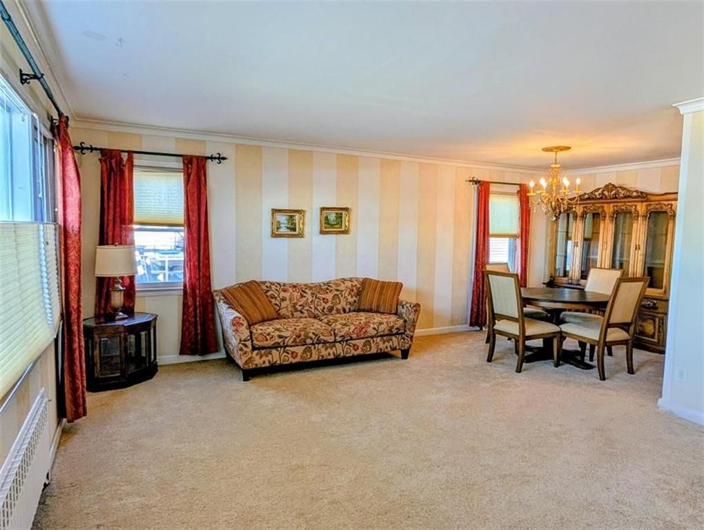 Chandelier, Dining room, Interior
