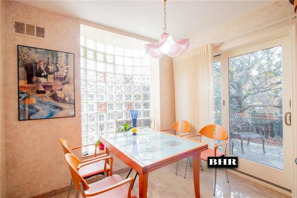 Dining room, Interior, Pendant Lights