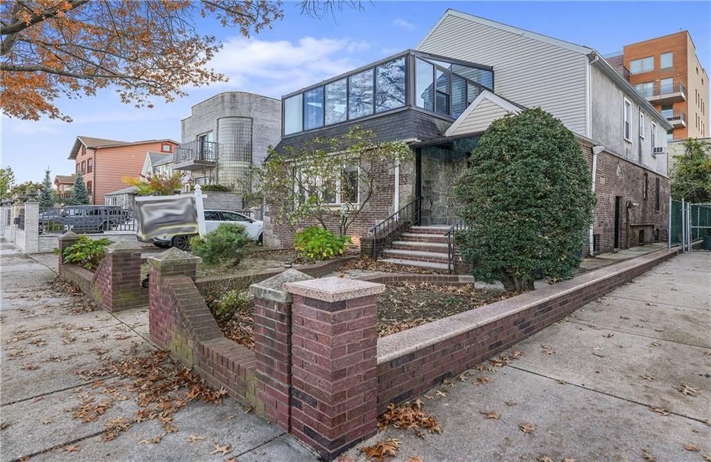 Exterior, Facade, Brick Facade, Tudor Revival