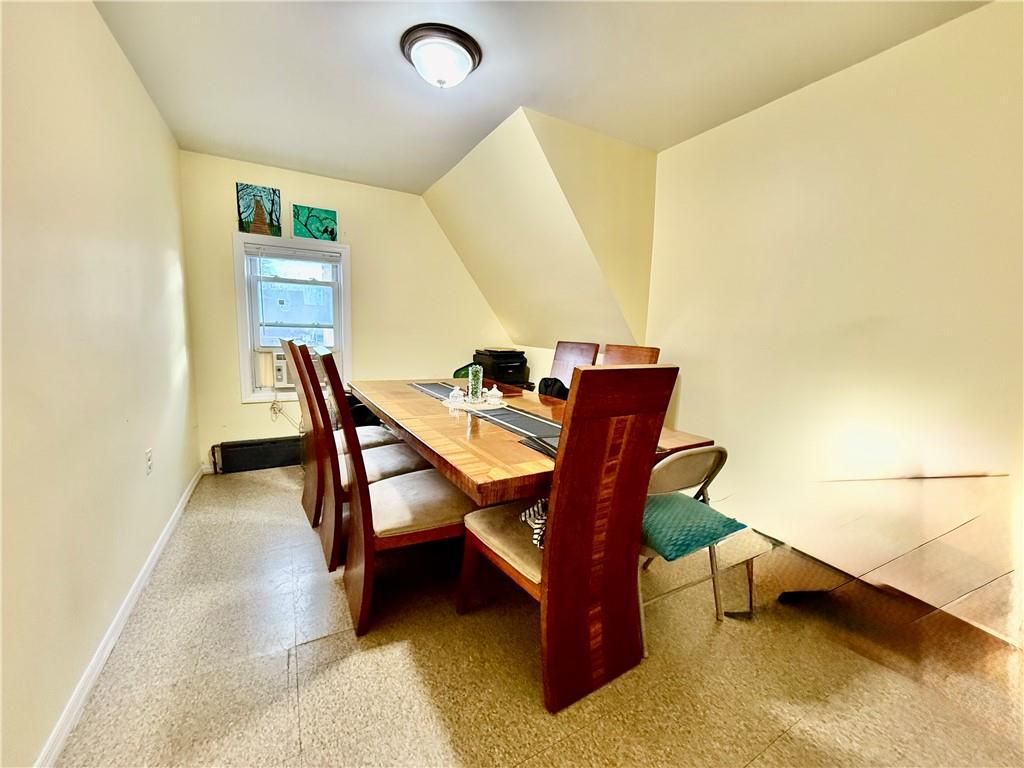 Dining room, Interior