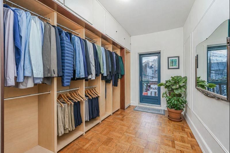 Interior, Walk-in Closets, Wood Texture Flooring