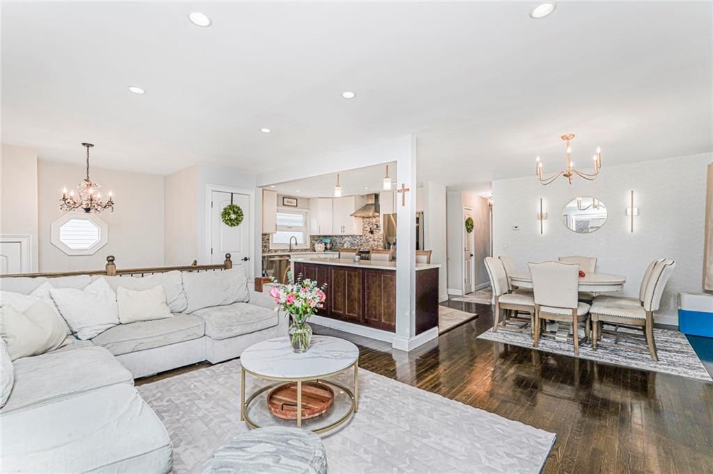 Chandelier, Dining room, Interior, Kitchen, Living room, Pendant Lights, Recessed Lighting, Wood Texture Flooring