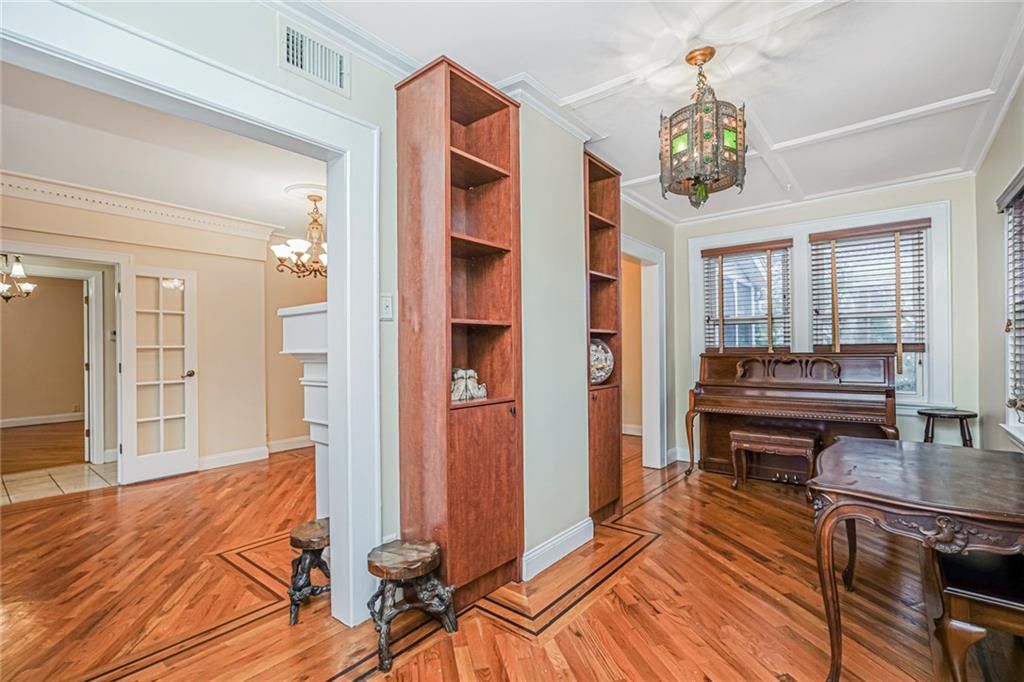 Chandelier, Interior, Piano, Wood Texture Flooring