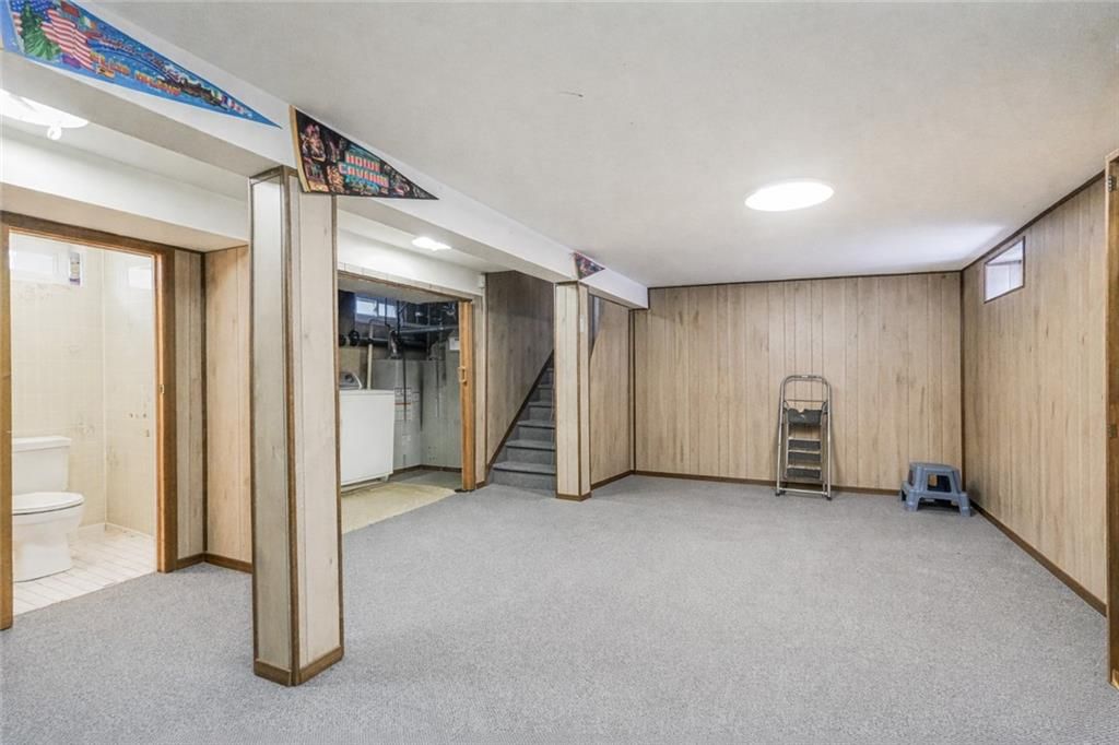 Bathroom, Empty room, Interior, Recessed Lighting, Wooden Walls