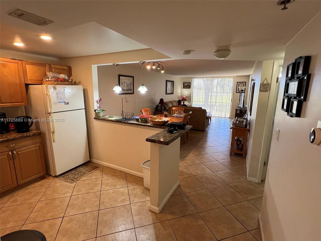 Interior, Kitchen, Living room, Pendant Lights, Recessed Lighting