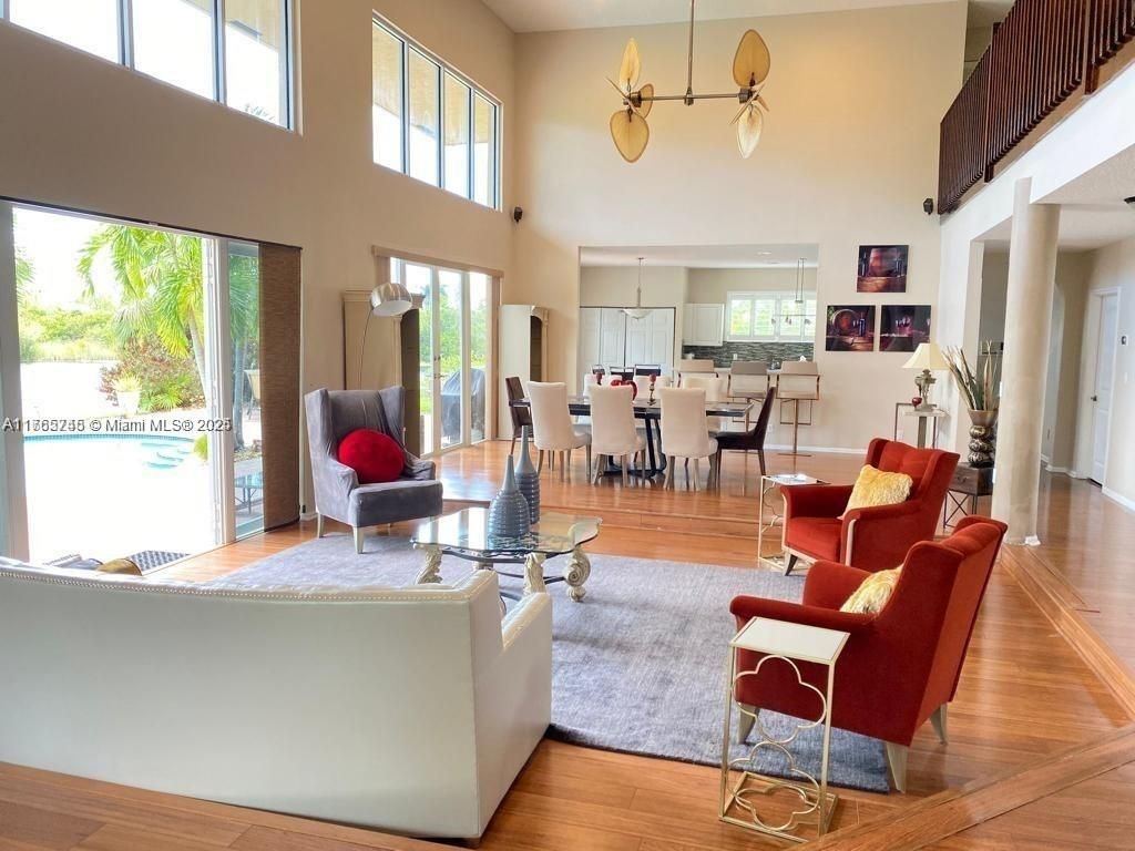 Dining room, Interior, Living room, Pendant Lights, Wood Texture Flooring