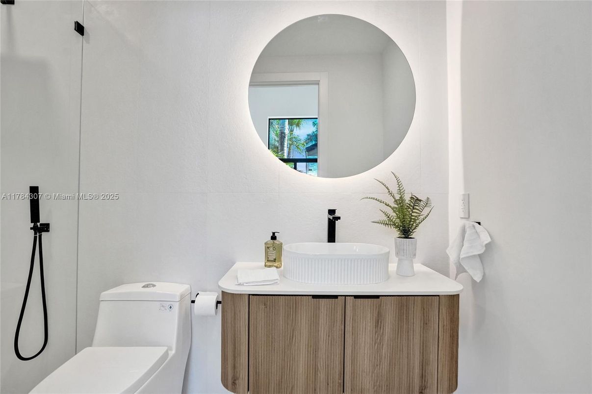 Bathroom, Interior
