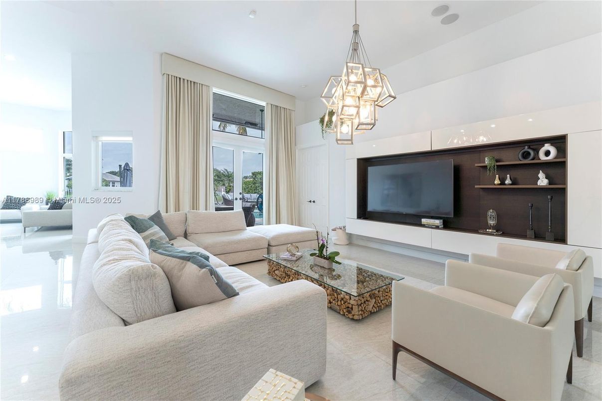 Chandelier, Interior, Living room, Pendant Lights, Recessed Lighting