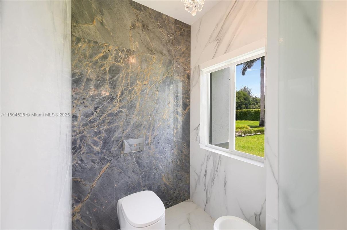 Bathroom, Interior, Marble, Marble Walls