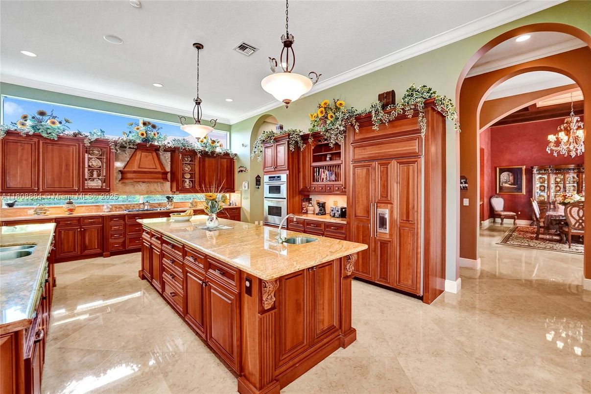 Chandelier, Dining room, Interior, Kitchen, Pendant Lights, Recessed Lighting