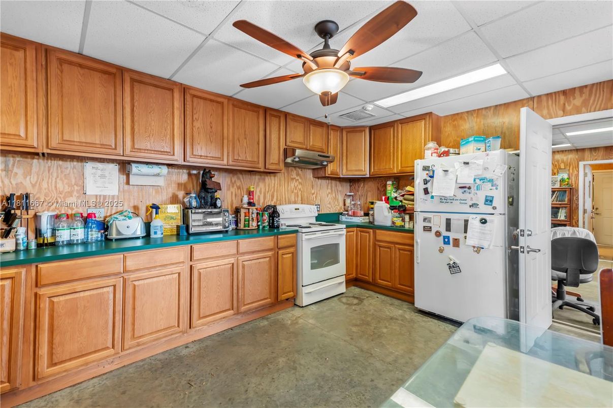 Interior, Kitchen, Wooden Walls