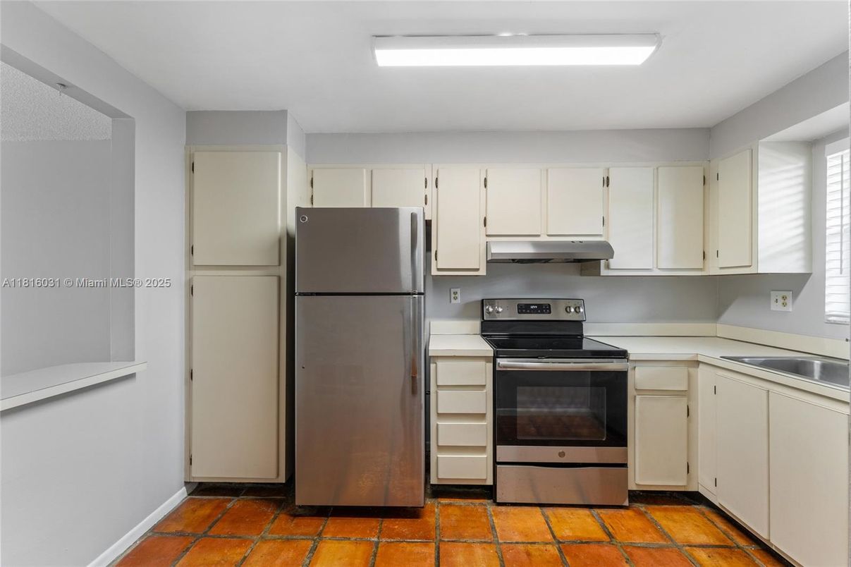 Interior, Kitchen, Stainless Steel Appliances