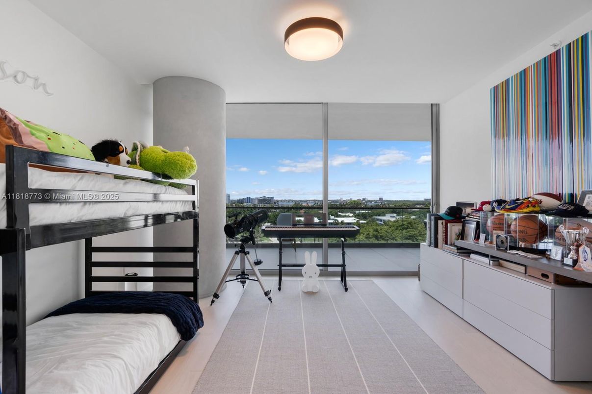 Bedroom, Interior, Water
