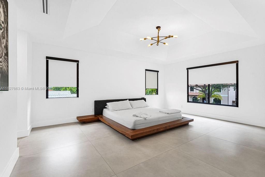 Bedroom, Interior, Pendant Lights