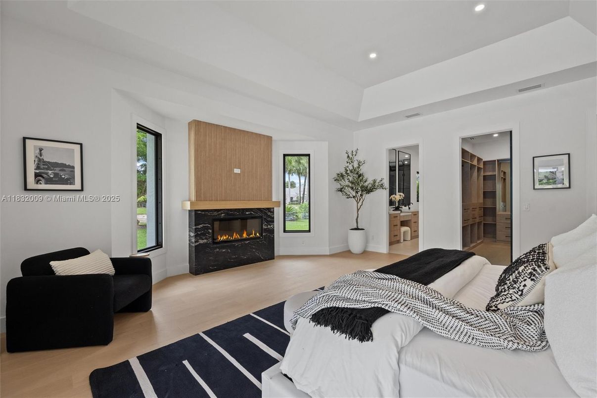 Bedroom, Fireplace, Interior, Recessed Lighting, Wood Texture Flooring
